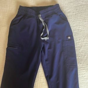 FIGS high waisted yola scrubs TALL, navy